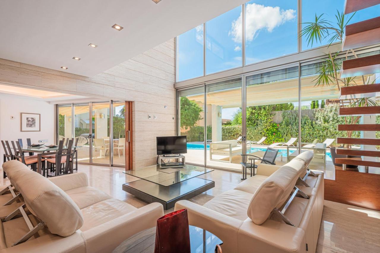 Villa Agusmar ยูคมายอร์ ภายนอก รูปภาพ